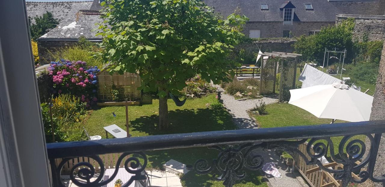 Maison Papillons Plomodiern Zewnętrze zdjęcie