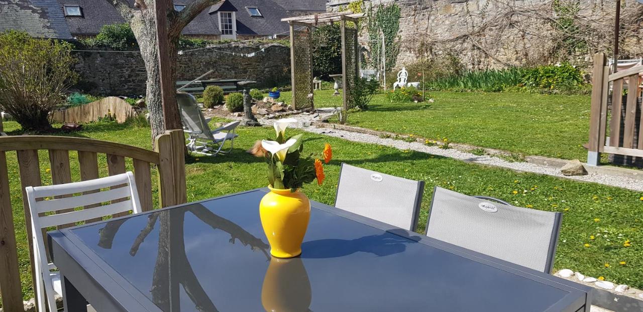 Maison Papillons Plomodiern Zewnętrze zdjęcie